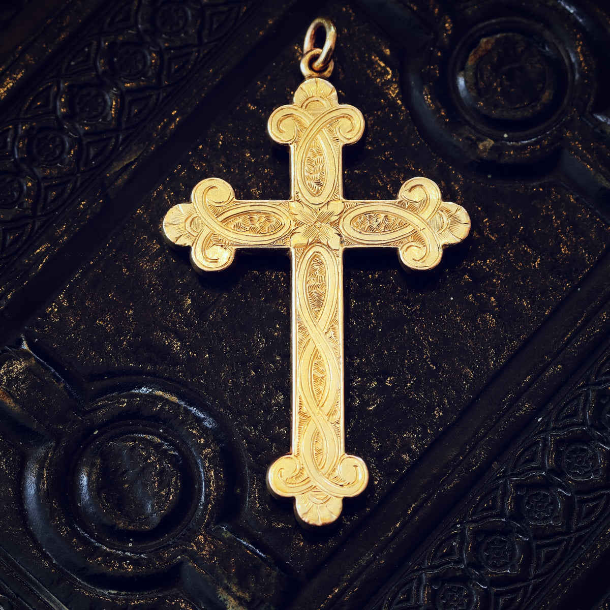 Victorian Scottish Agate Celtic Cross Pendant