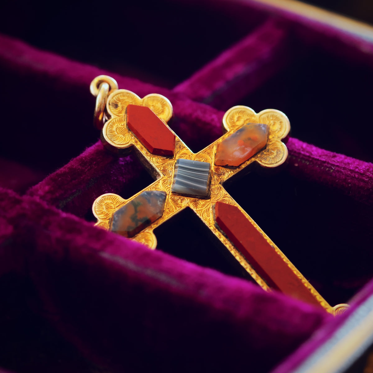 Victorian Scottish Agate Celtic Cross Pendant