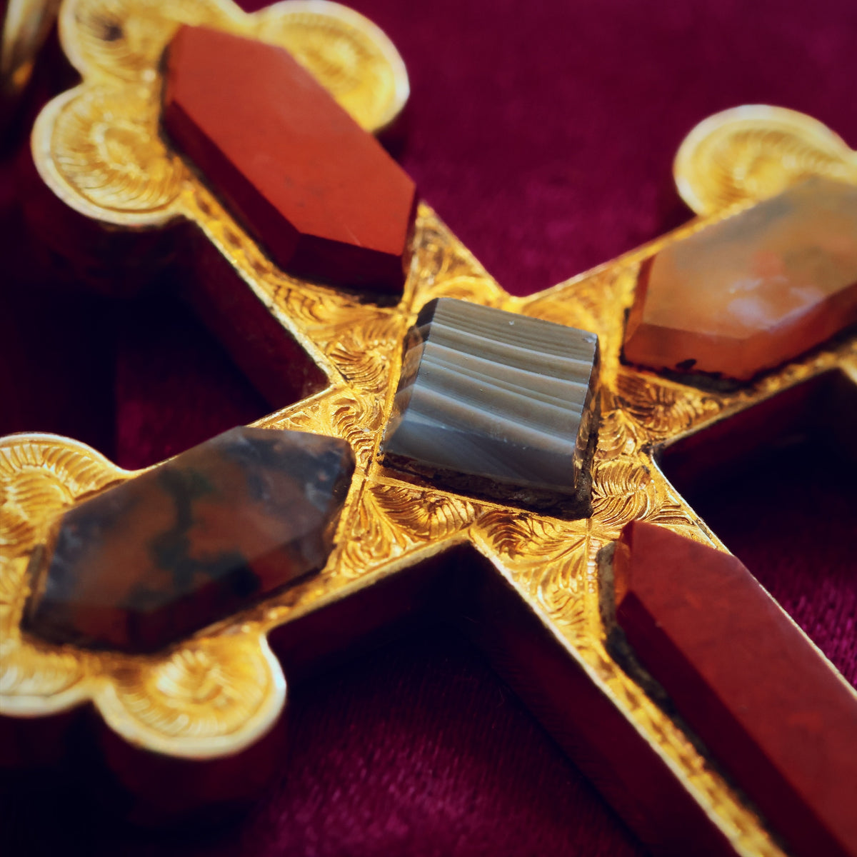 Victorian Scottish Agate Celtic Cross Pendant