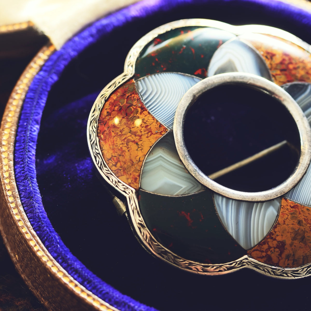 Splendid Victorian Scottish Specimen Agate Brooch