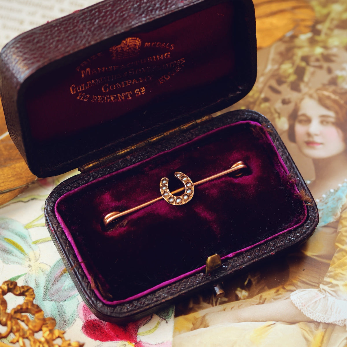 Victorian Seed Pearl Lucky Horseshoe Gold Pin