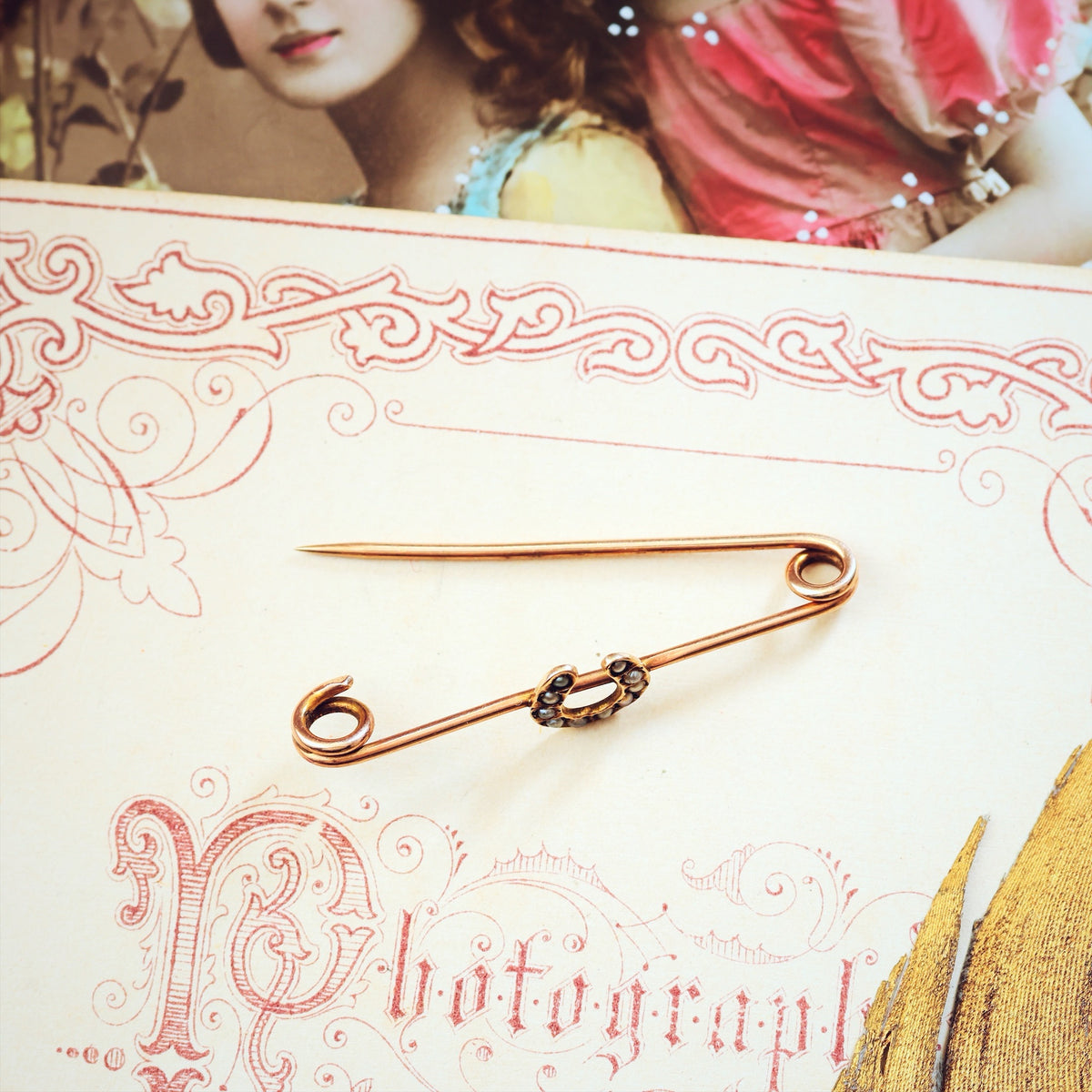 Victorian Seed Pearl Lucky Horseshoe Gold Pin