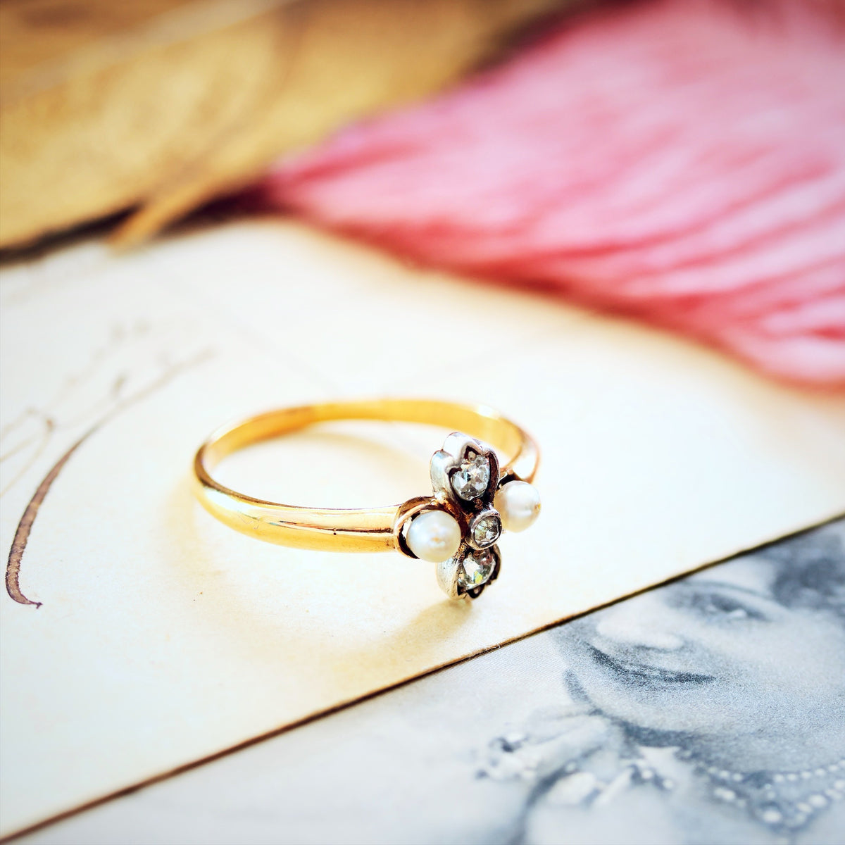 Sweet Antique Wild Pearl & Diamond Florette Ring