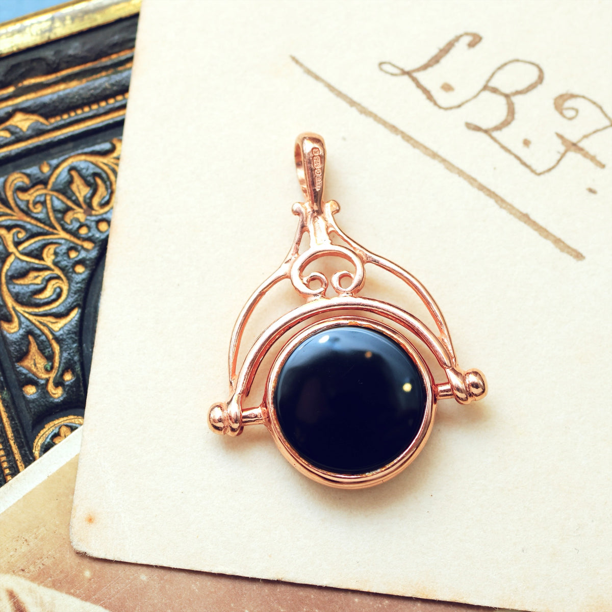 Date 1991 Carnelian Spinner Fob Necklace