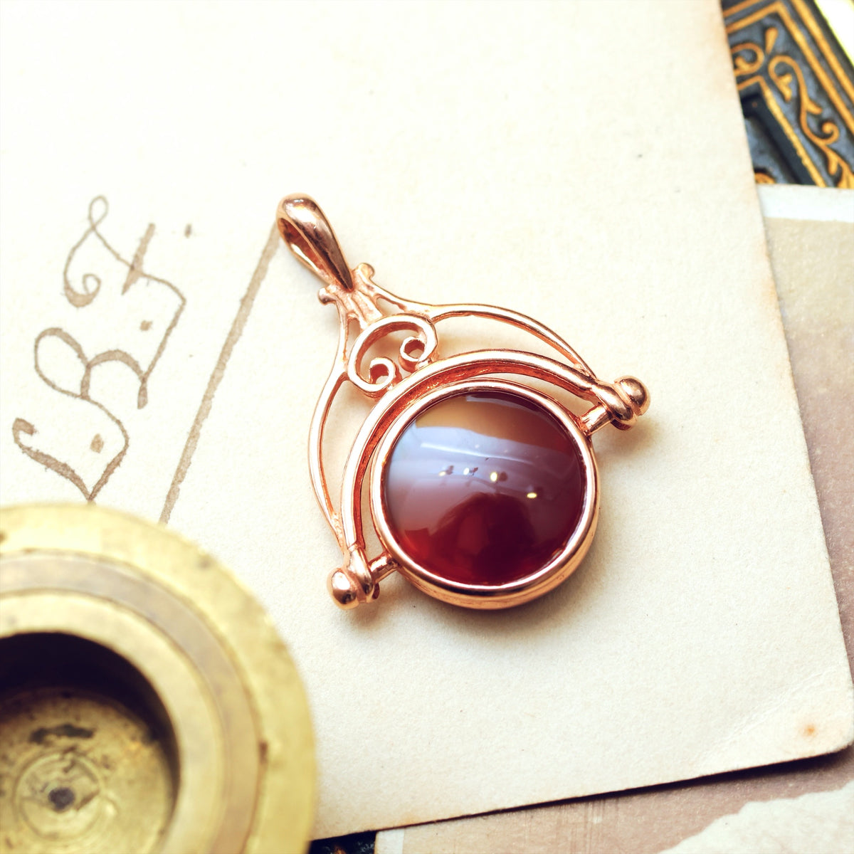 Date 1991 Carnelian Spinner Fob Necklace
