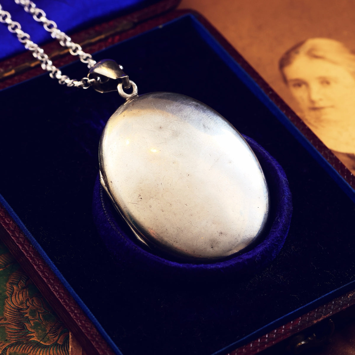 Beautiful Antique Silver 'Shamrocks' Locket