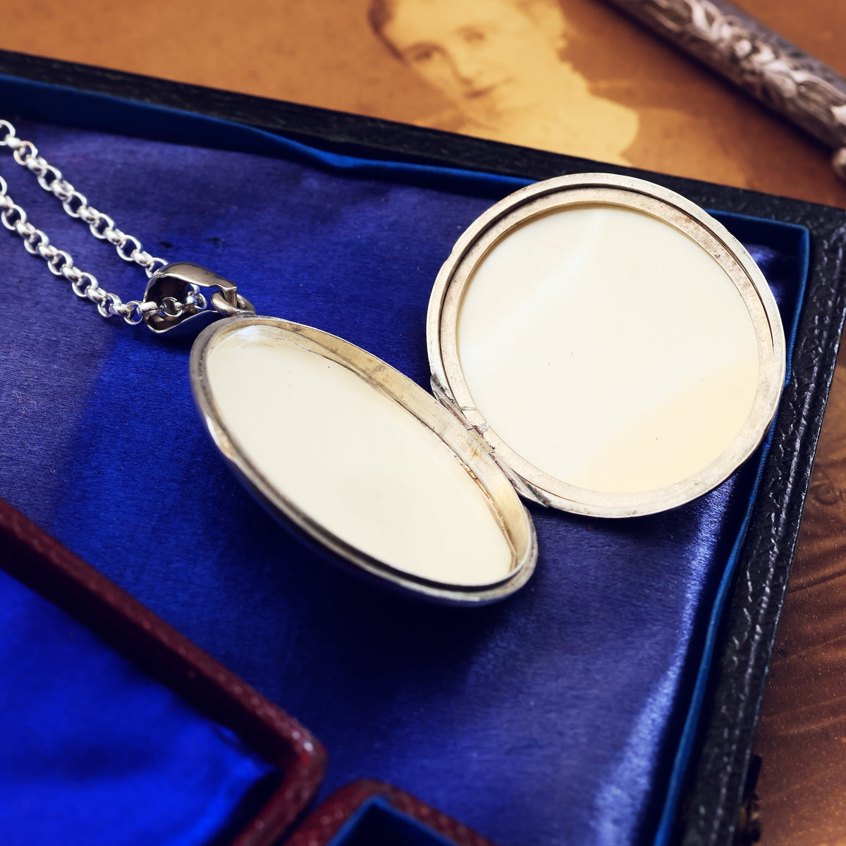 Beautiful Antique Silver 'Shamrocks' Locket