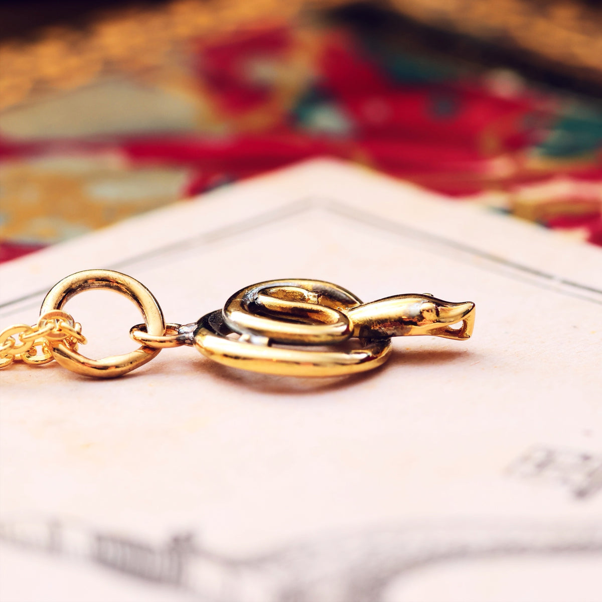 Charming 18ct Gold Snake Pendant