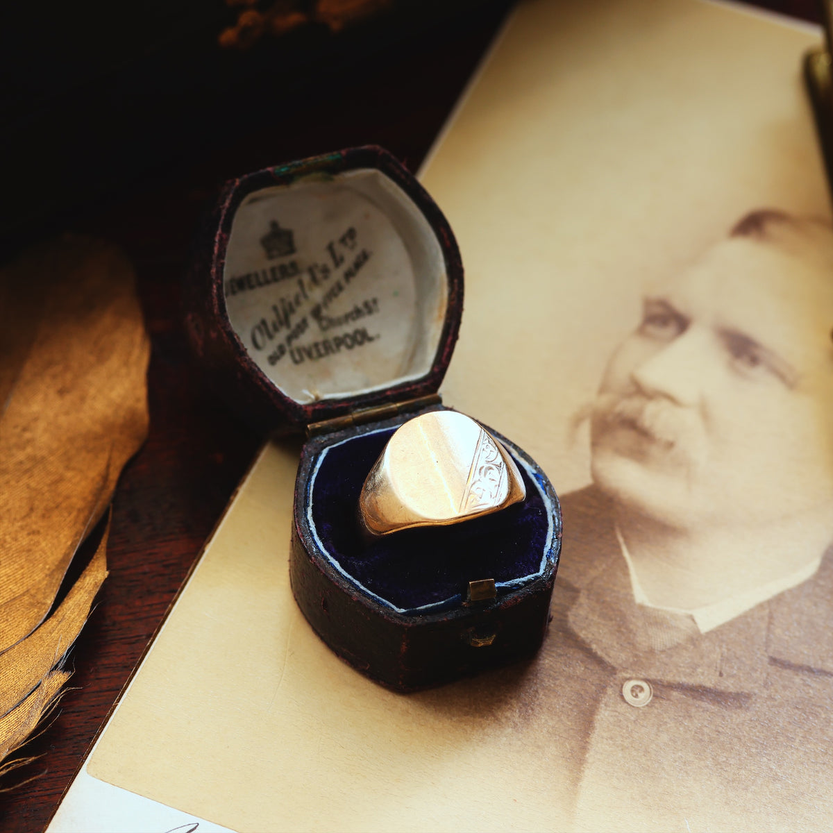 Date 1962 Vintage 9ct Gold Signet Ring