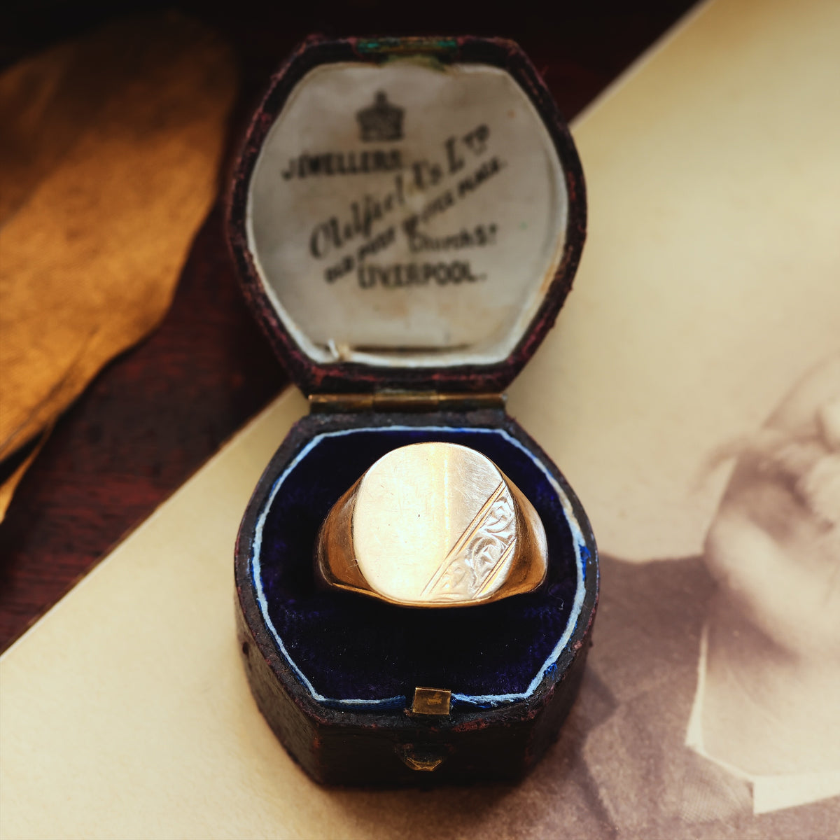Date 1962 Vintage 9ct Gold Signet Ring