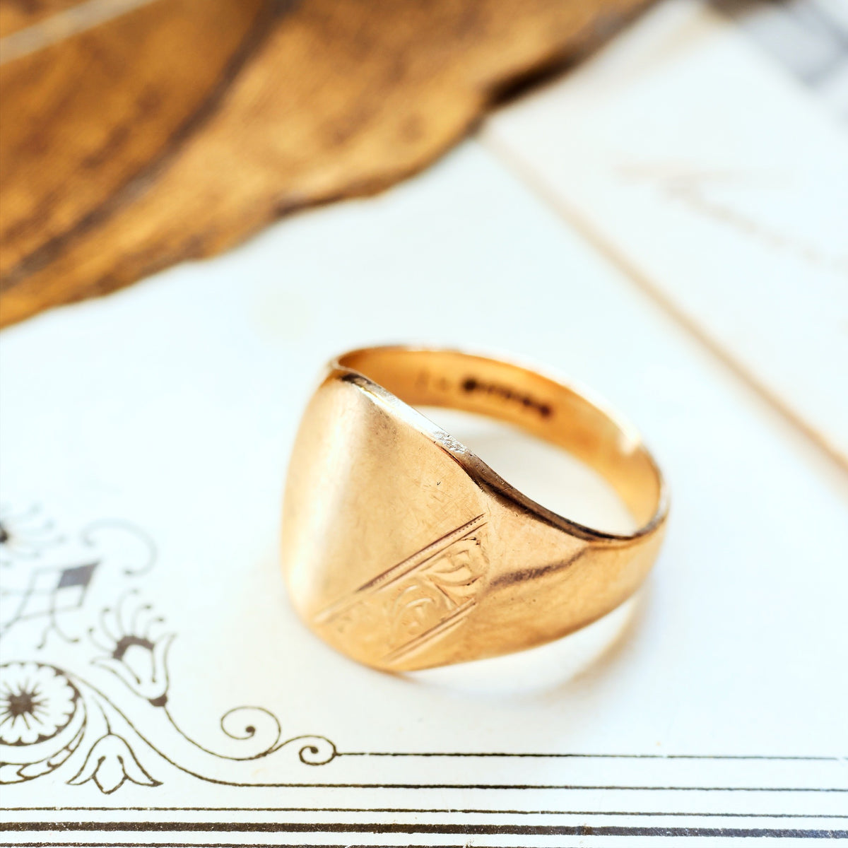 Date 1962 Vintage 9ct Gold Signet Ring