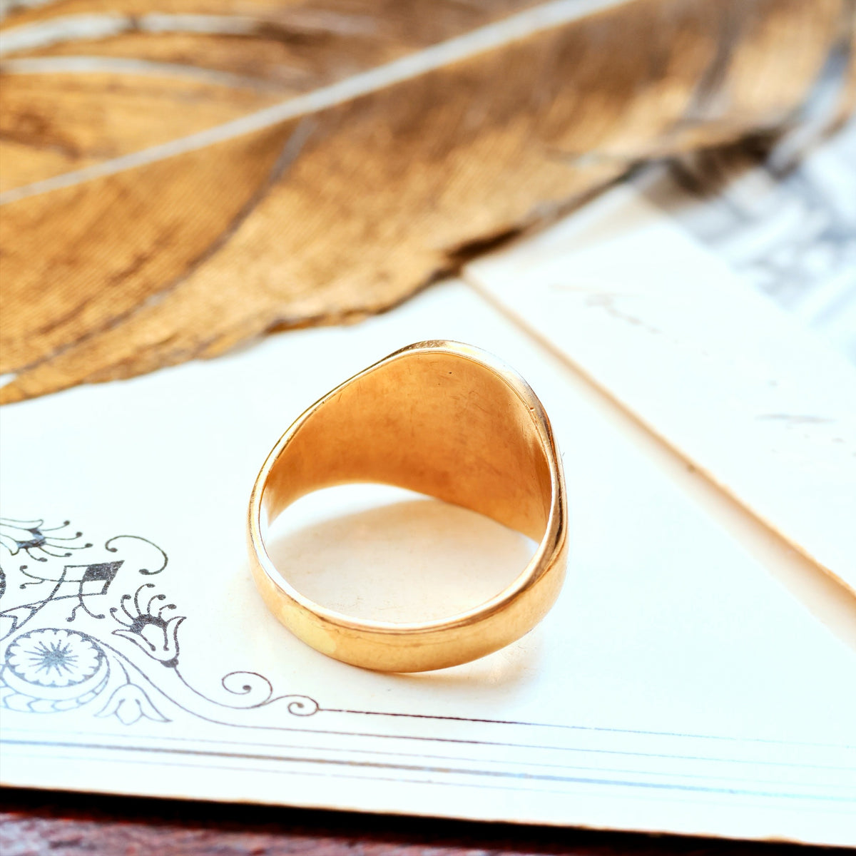 Date 1962 Vintage 9ct Gold Signet Ring