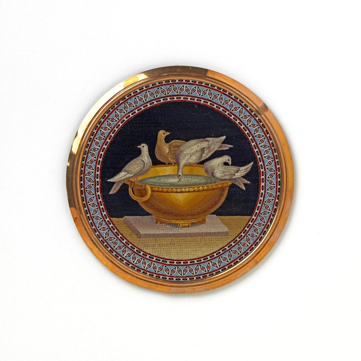 Exquisitely Antique Doves of Pliny Cameo Brooch
