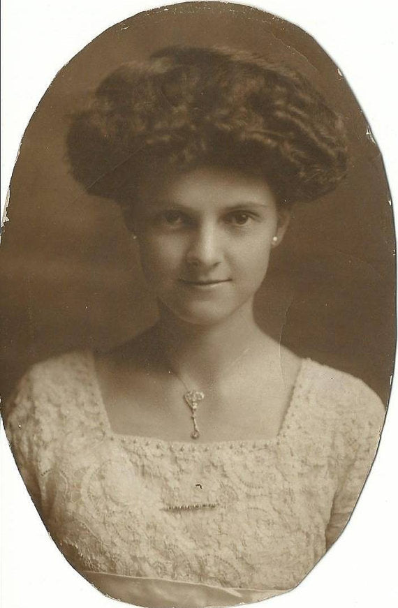 Fine Lovely Edwardian Sapphire & Bouton Pearl Pendant