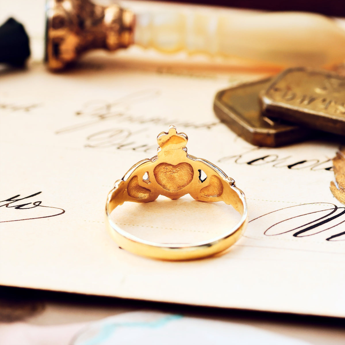 Recycled 9ct Gold & Diamond Claddagh Ring