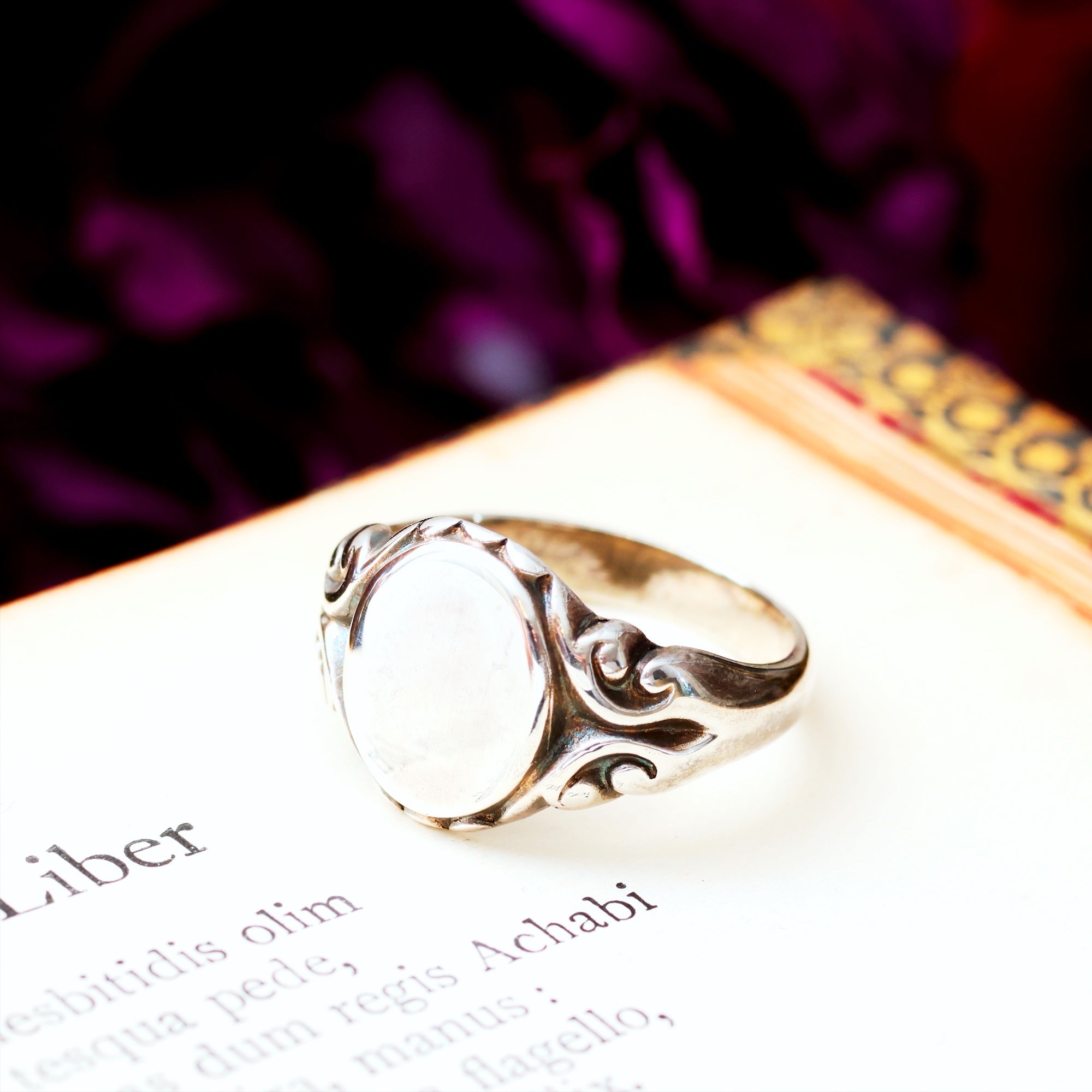 Vintage Vibe Men's Recycled Silver Signet Ring – Fetheray