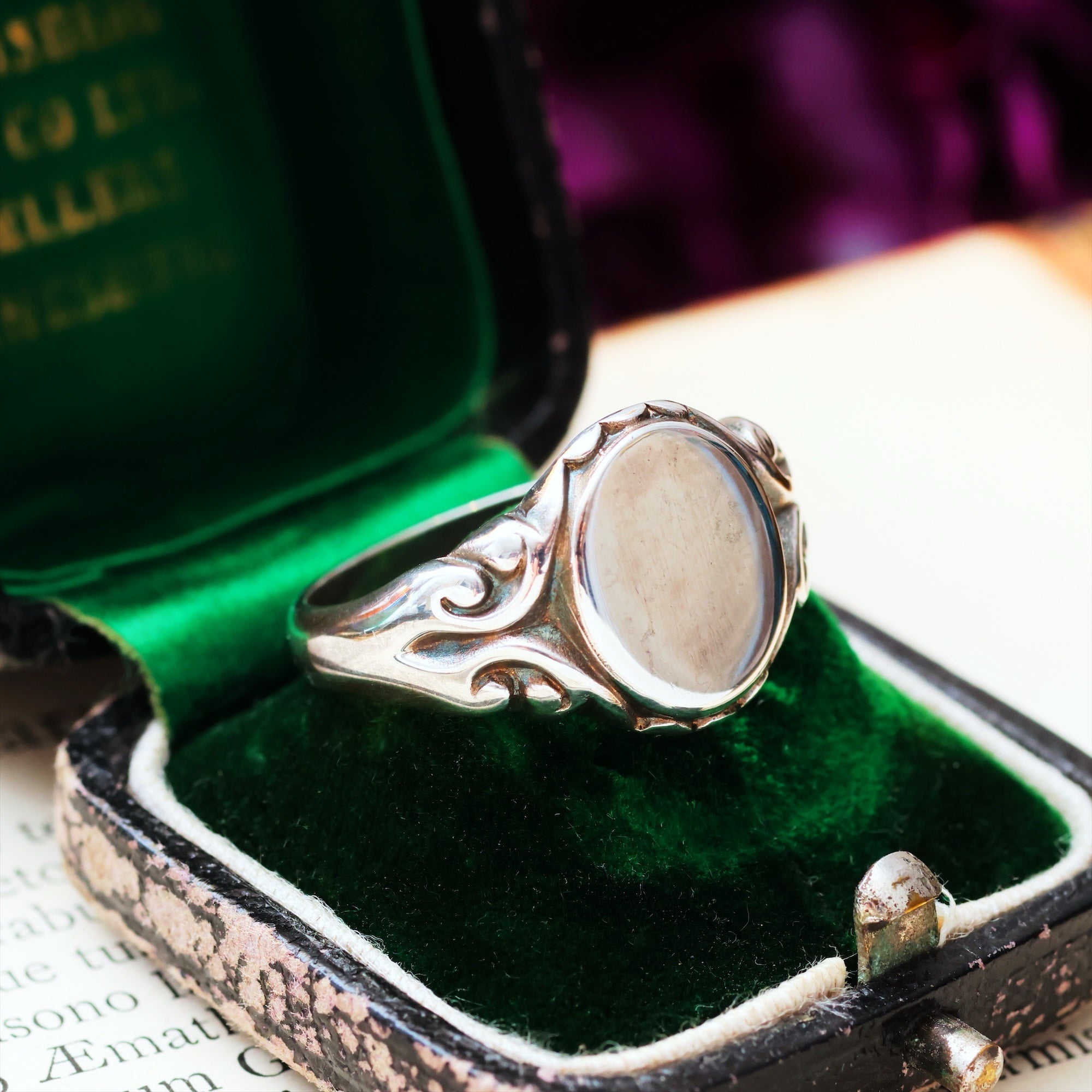 Vintage Vibe Men's Recycled Silver Signet Ring – Fetheray