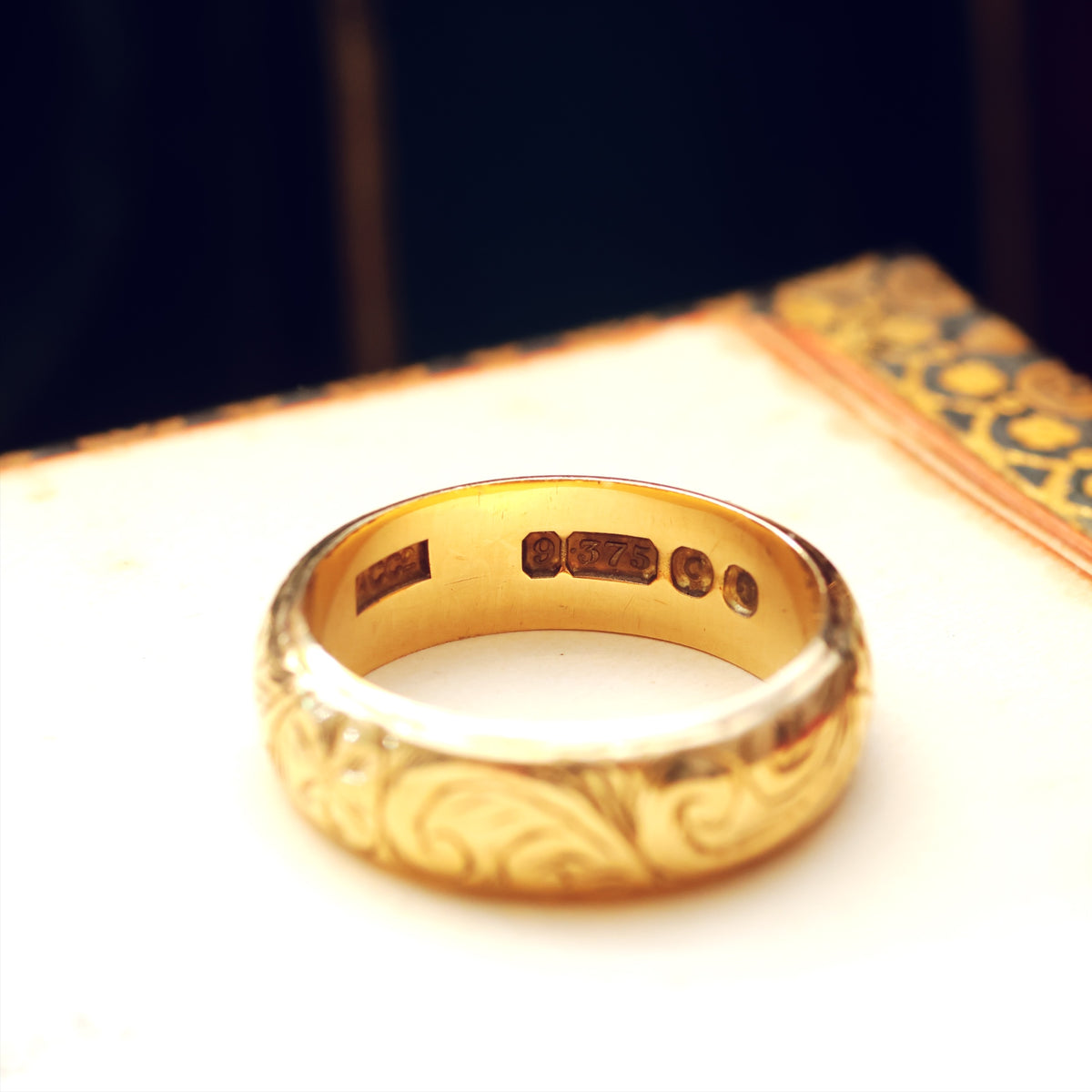 Beautiful Floral Date 1958 Size 'L' Wedding Ring