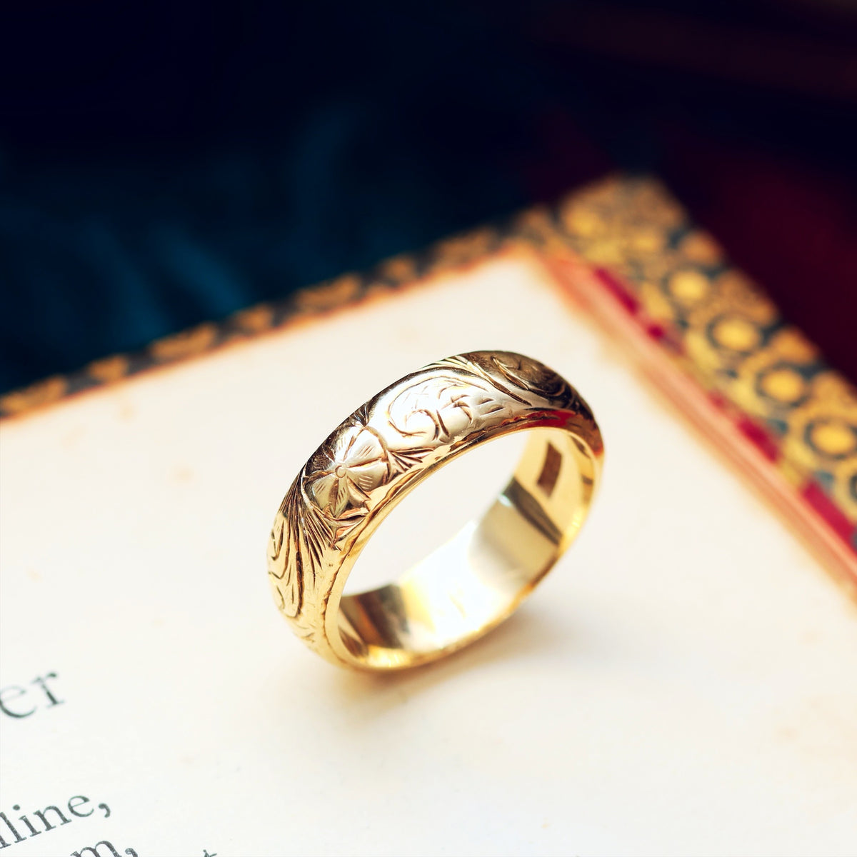 Beautiful Floral Date 1958 Size 'L' Wedding Ring