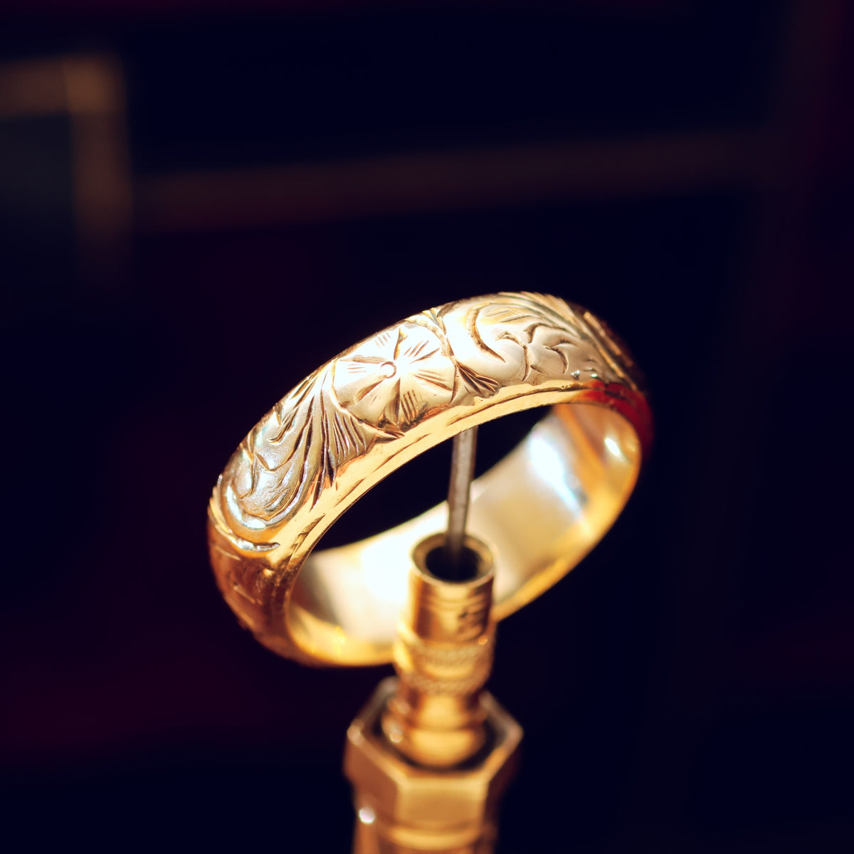 Beautiful Floral Date 1958 Size 'L' Wedding Ring