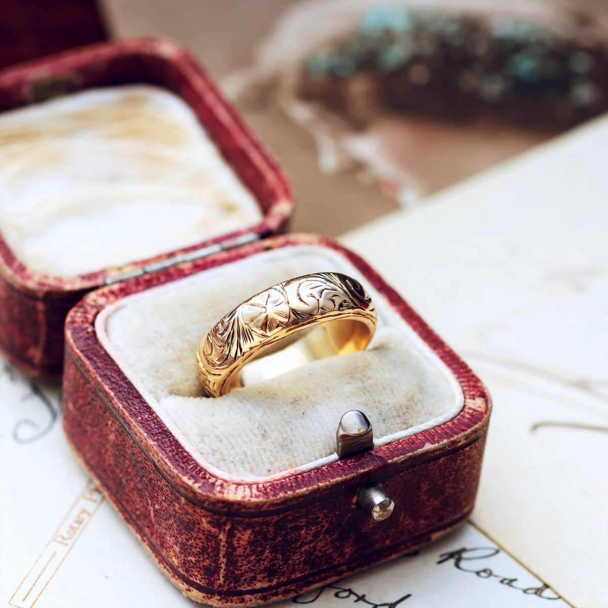 Beautiful Floral Date 1958 Size 'L' Wedding Ring