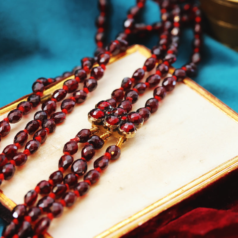Antique Victorian Bohemian Garnet Bead Necklace