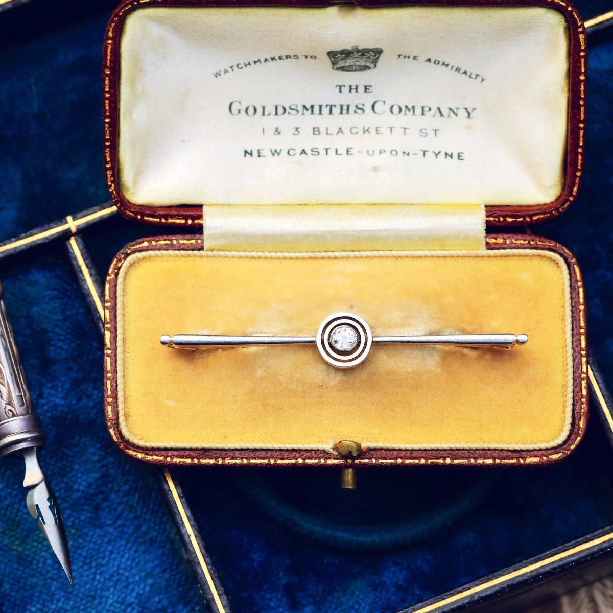 Classy Vintage Art Deco Diamond Bar Brooch