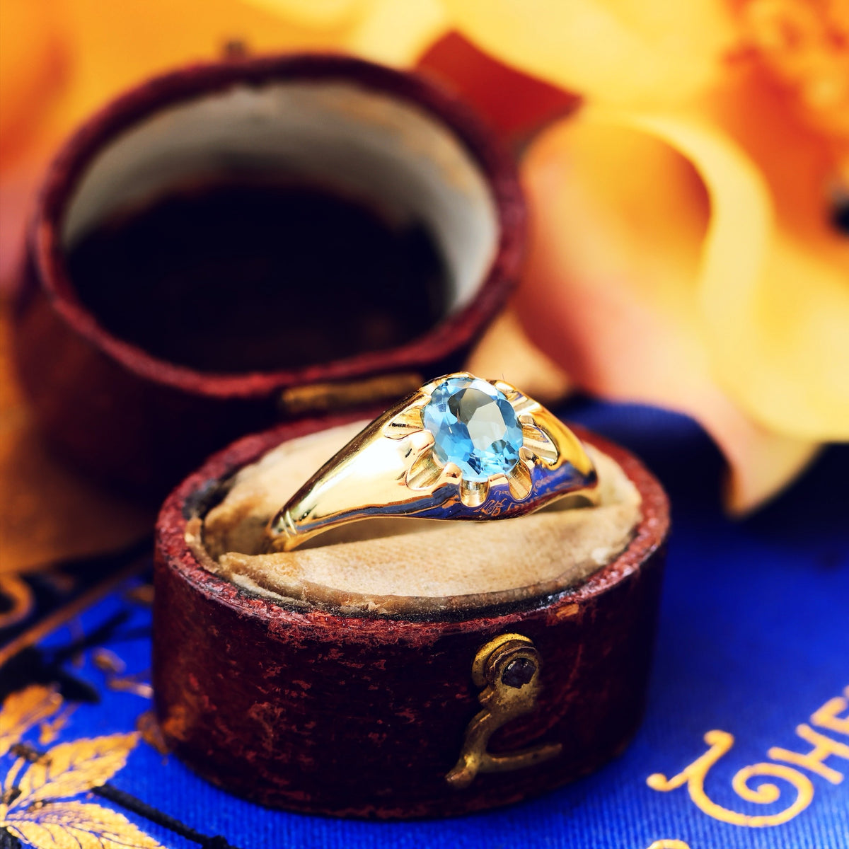 Unusually Pretty Vintage Aquamarine Ring