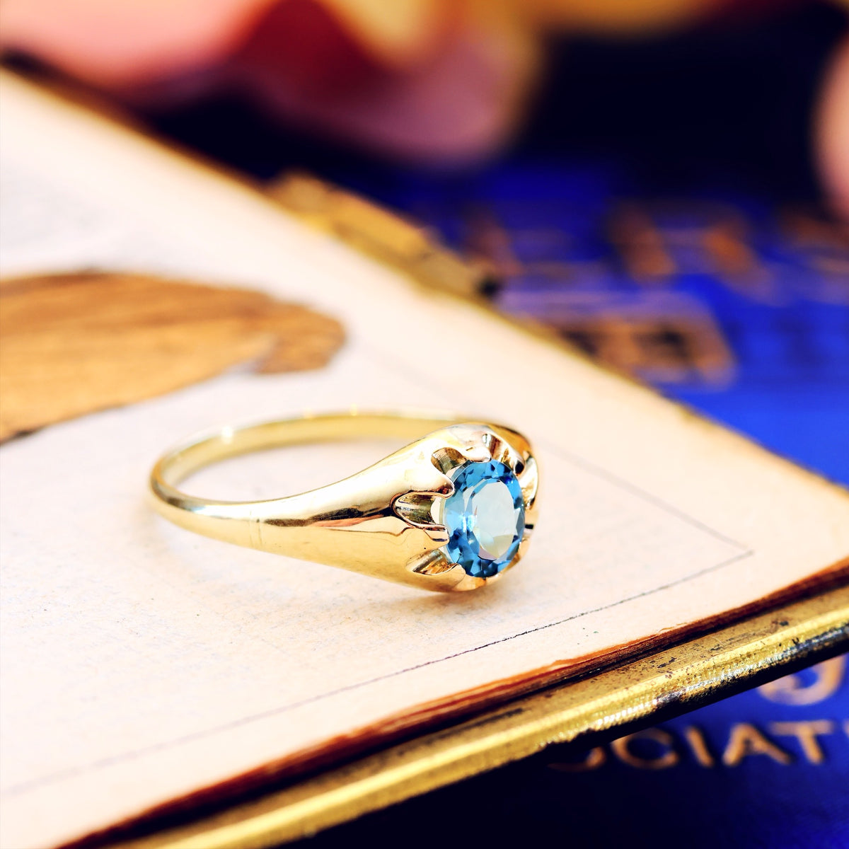Unusually Pretty Vintage Aquamarine Ring