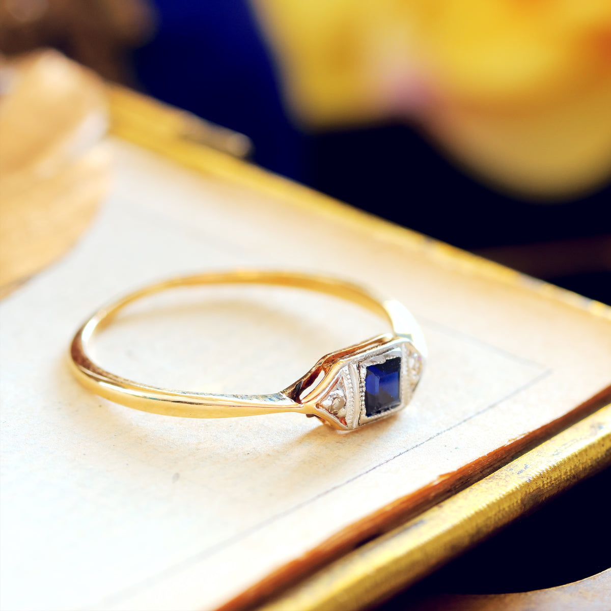Petite Pretty Vintage Art Deco Sapphire & Diamond Ring