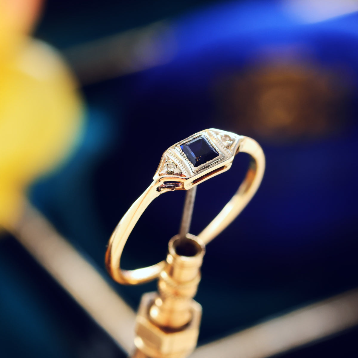 Petite Pretty Vintage Art Deco Sapphire & Diamond Ring