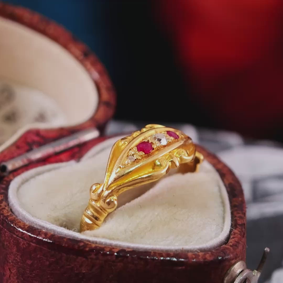Antique 18ct Gold Diamond & Ruby Ring