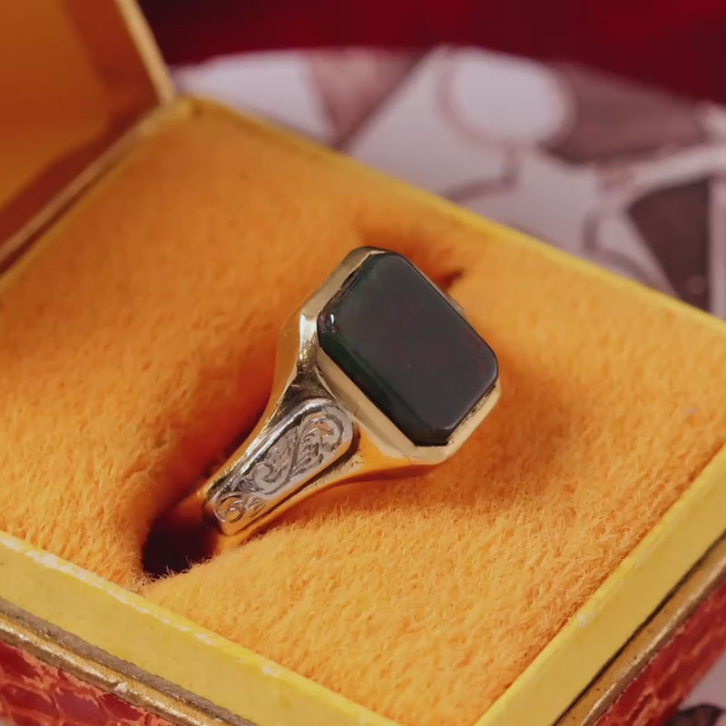 Vintage Date 1936 Art Deco Bloodstone Signet Ring