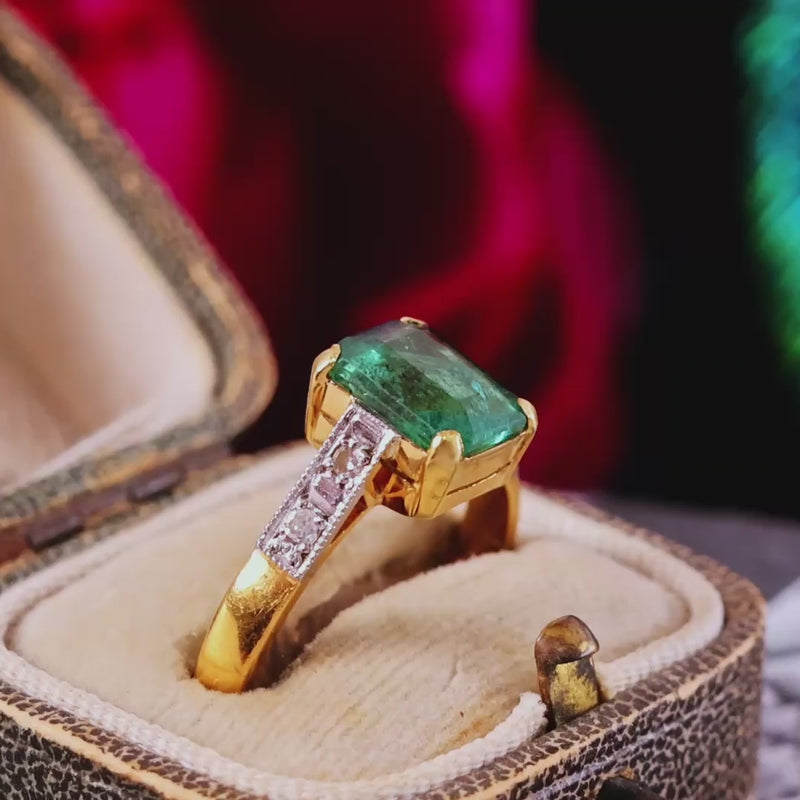 Vintage Emerald & Diamond Engagement Ring