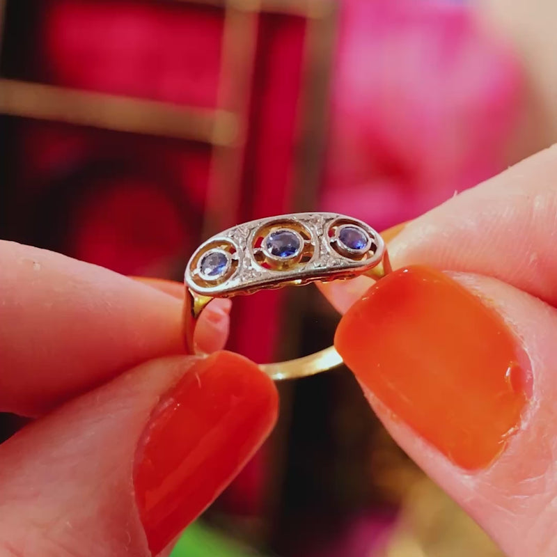 Antique Sapphire & Diamond Ring