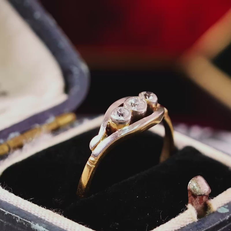 Vintage 18ct Gold Diamond Trilogy Crossover Ring