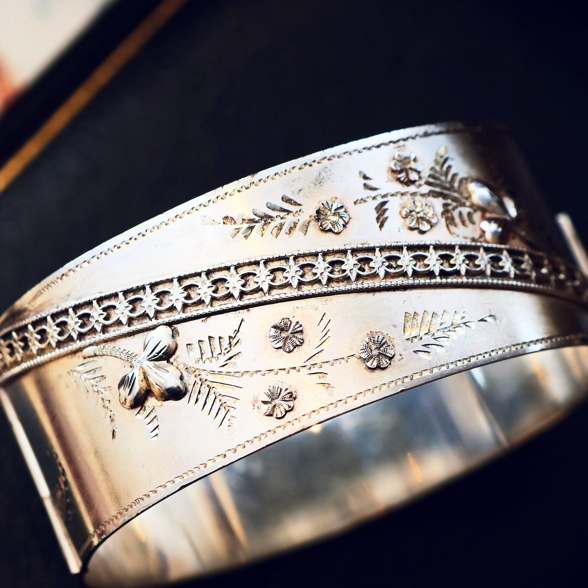 Antique Date 1913 Floriate Silver Bangle
