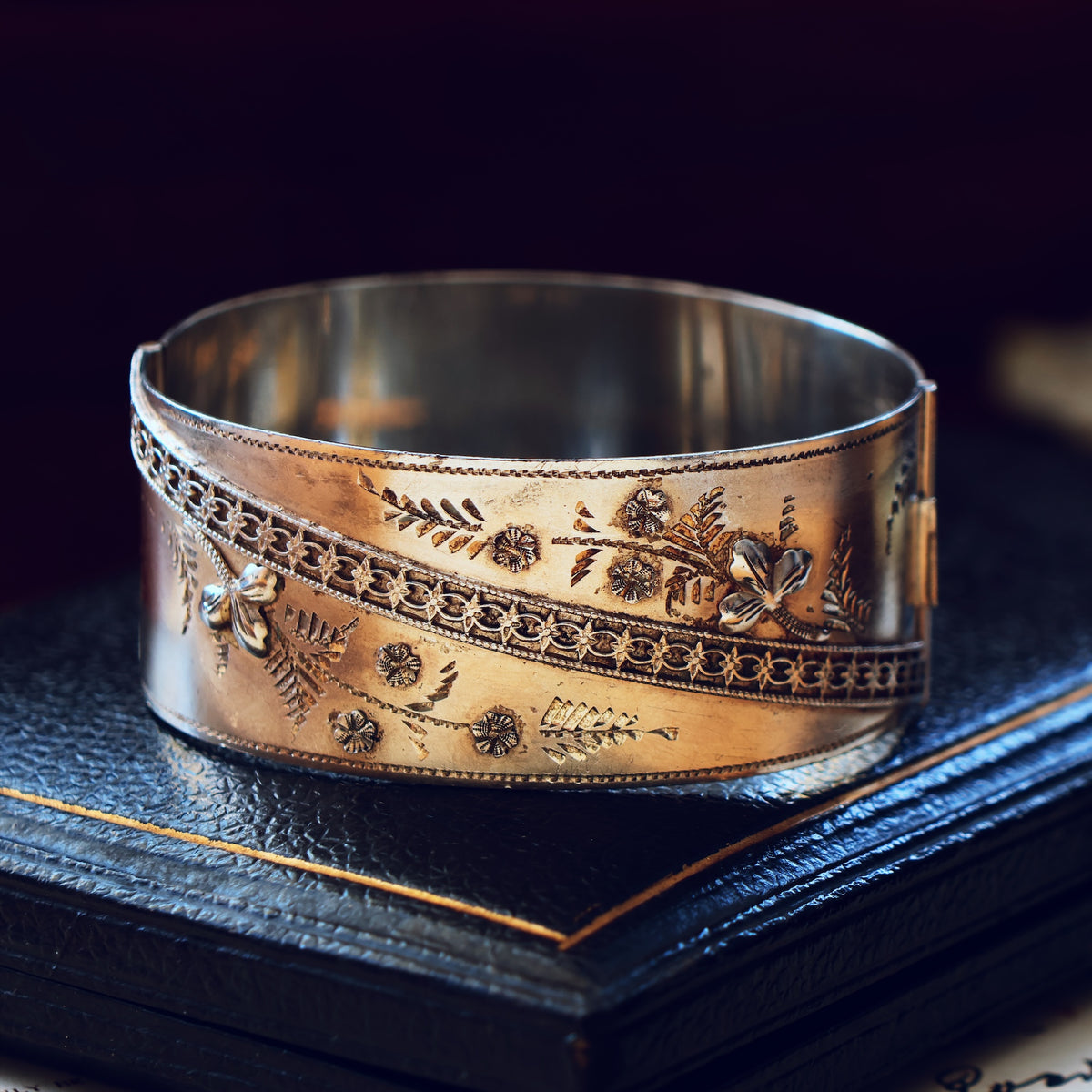 Antique Date 1913 Floriate Silver Bangle