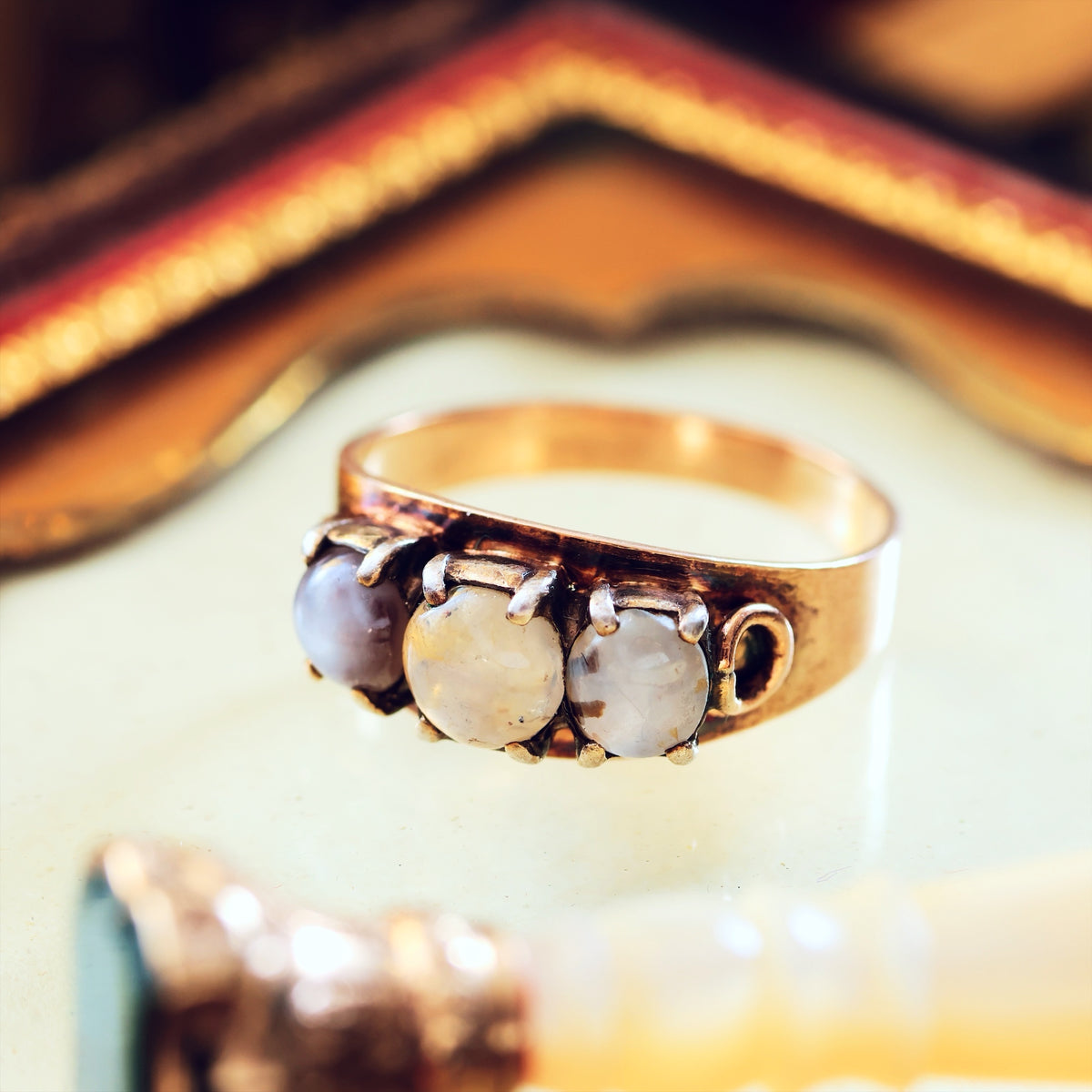 Striking & Unique Vintage Star Sapphire Dress Ring