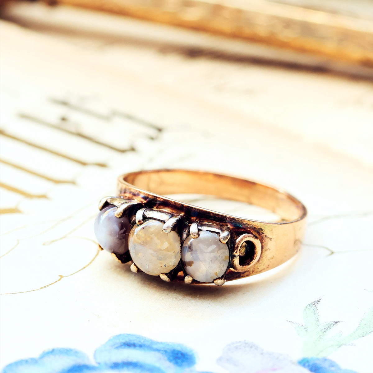 Striking & Unique Vintage Star Sapphire Dress Ring