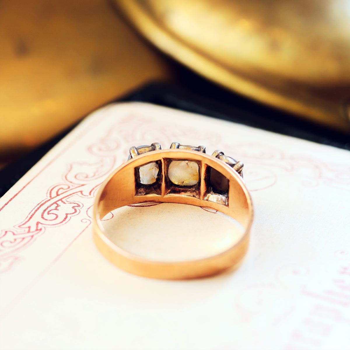 Striking & Unique Vintage Star Sapphire Dress Ring