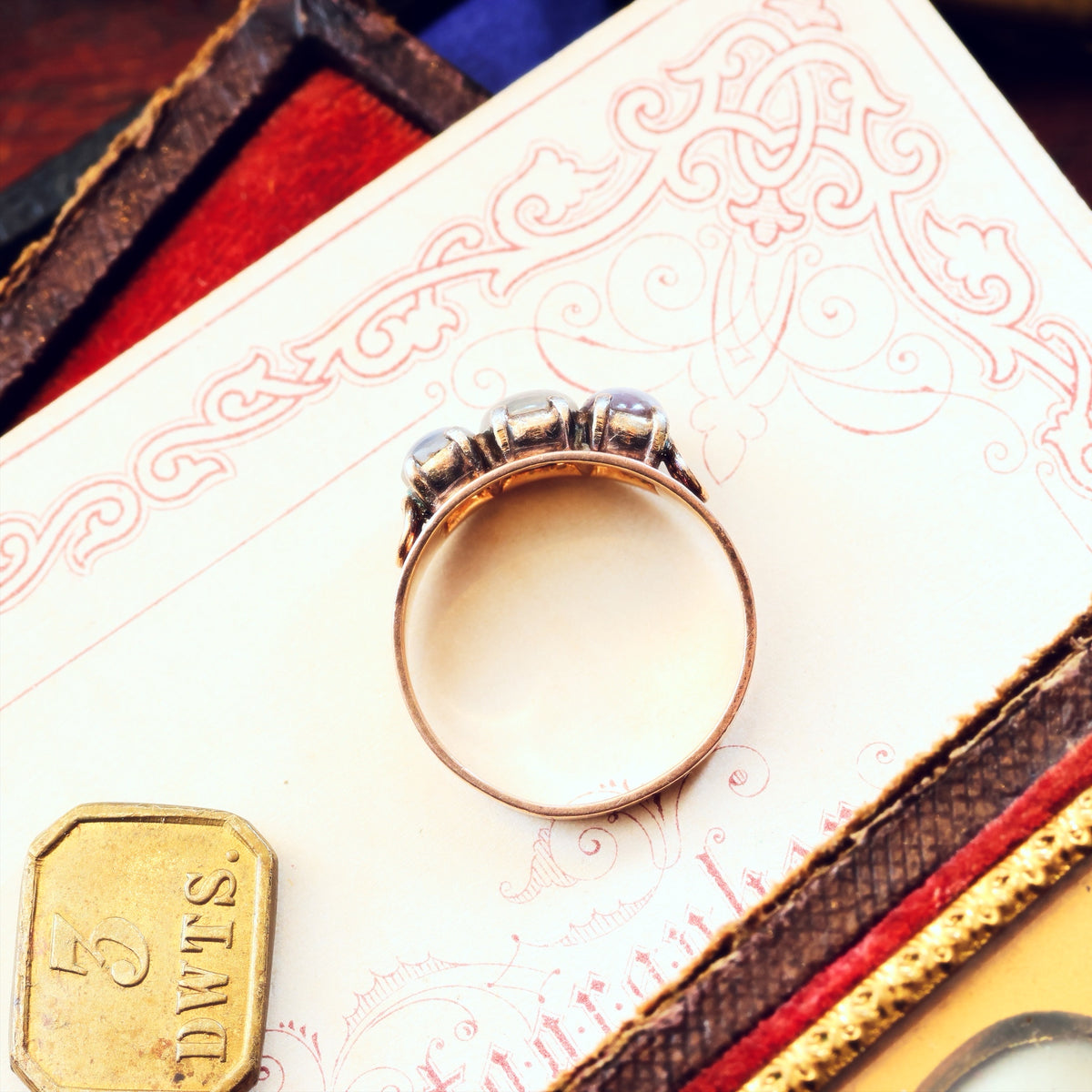 Striking & Unique Vintage Star Sapphire Dress Ring