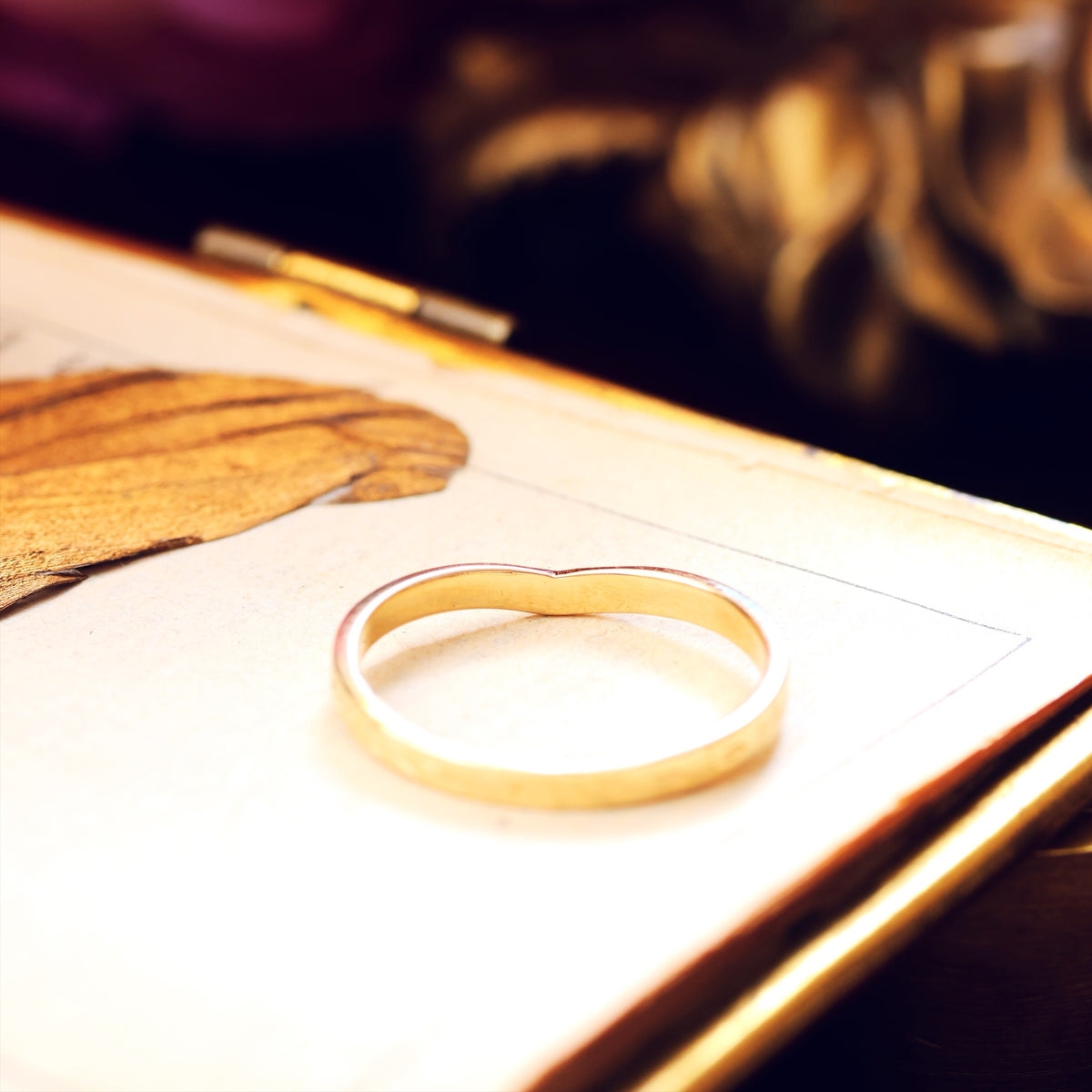 Recycled 9ct Gold Curve Shape Wedding Band