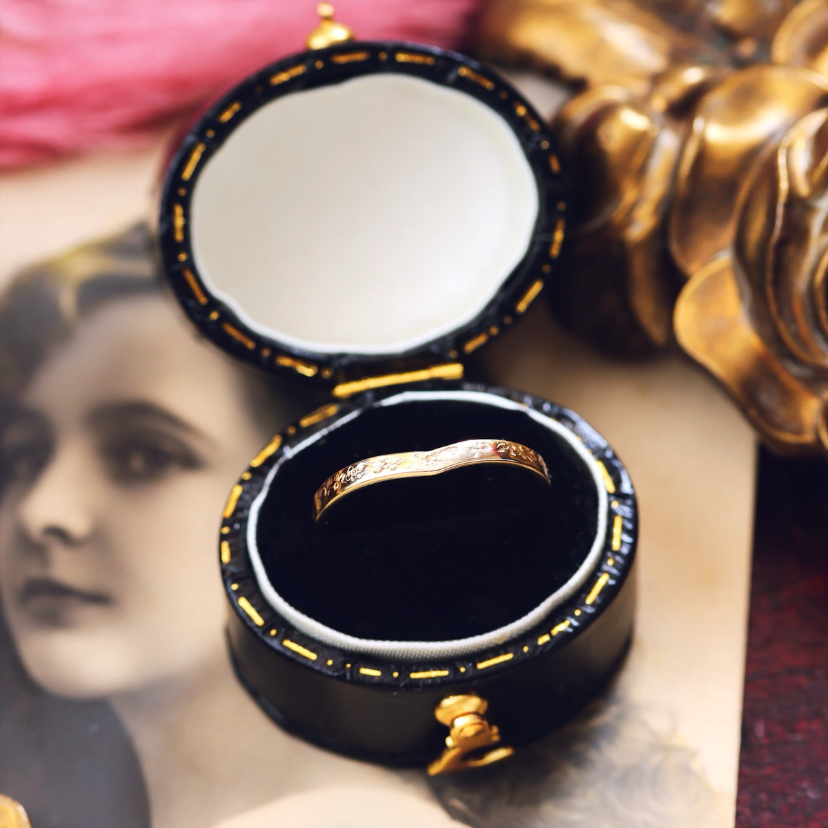 Recycled 9ct Gold Curve Shape Wedding Band