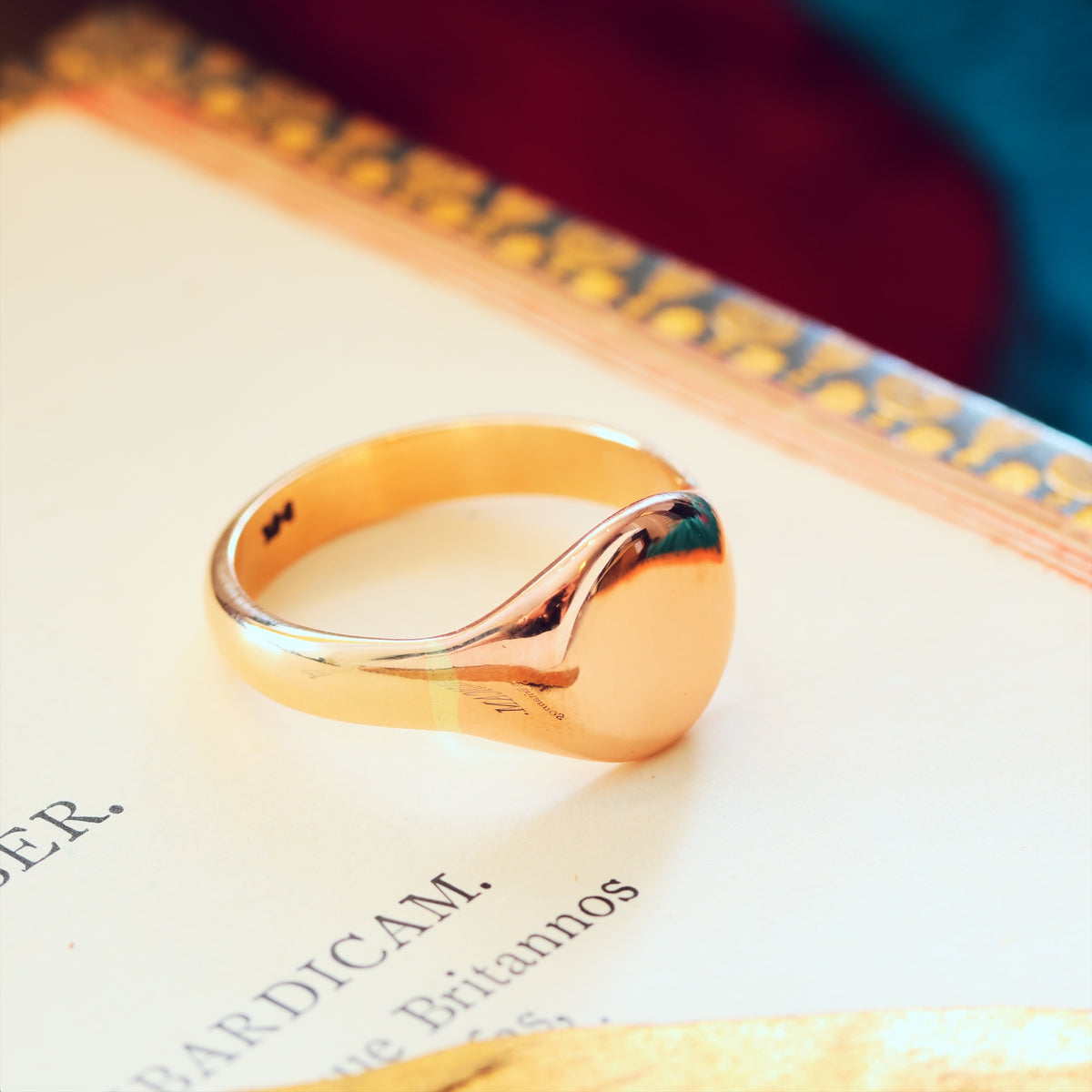 Recycled Vintage Gents 9ct Gold Signet Ring