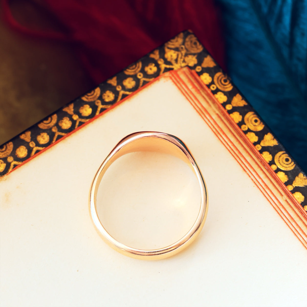 Recycled Vintage Gents 9ct Gold Signet Ring