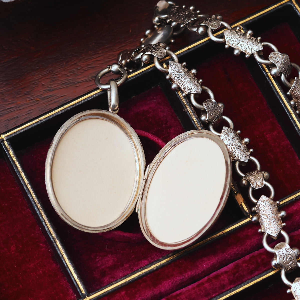 Impressive! Victorian Antique Silver Locket & Collarette
