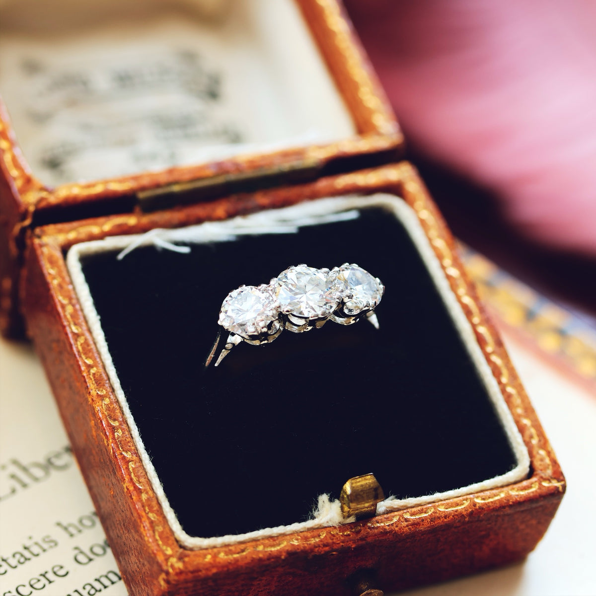 Superb 1.65ct Art Deco Platinum Diamond Trilogy Ring