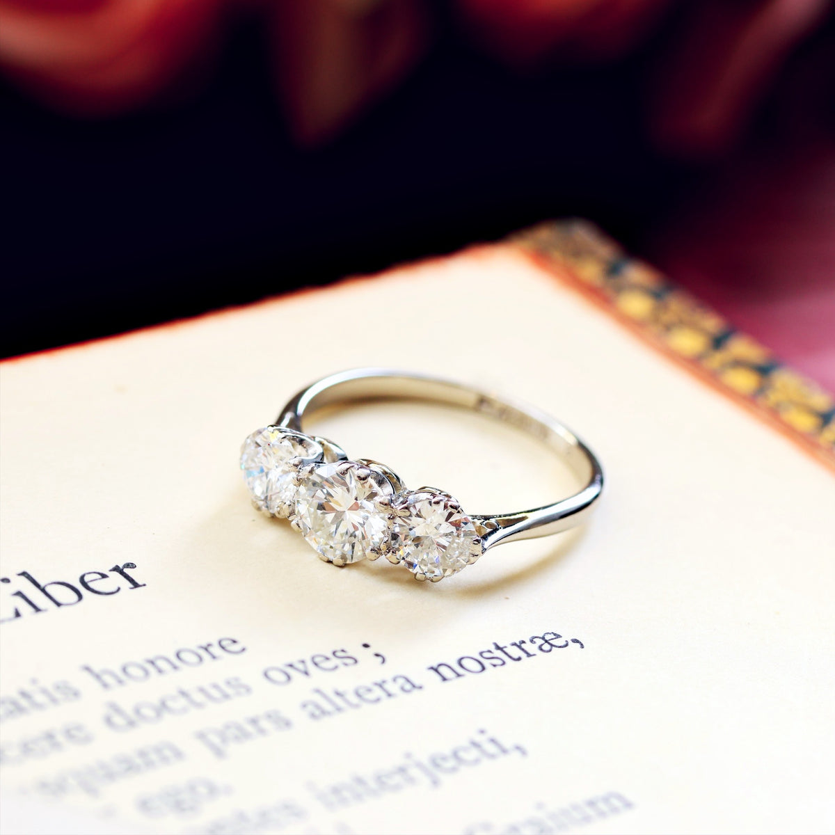 Superb 1.65ct Art Deco Platinum Diamond Trilogy Ring