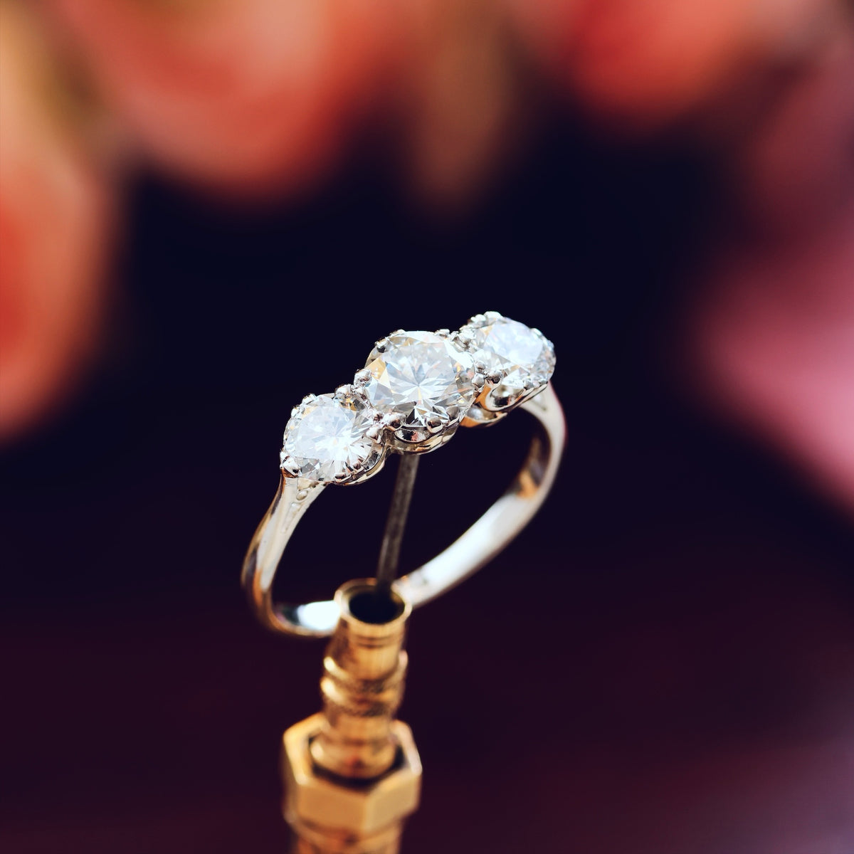 Superb 1.65ct Art Deco Platinum Diamond Trilogy Ring